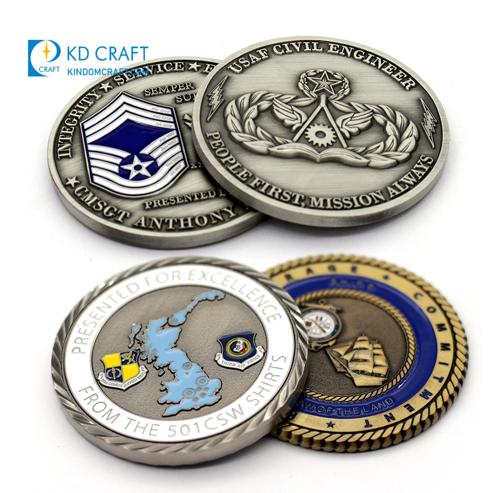 Fabrique des échantillons gratuits de l'émail de métal blanc personnalisé de filage de la sécurité de l'armée de la marine militaire Spinner 3D Défi personnalisé Coin