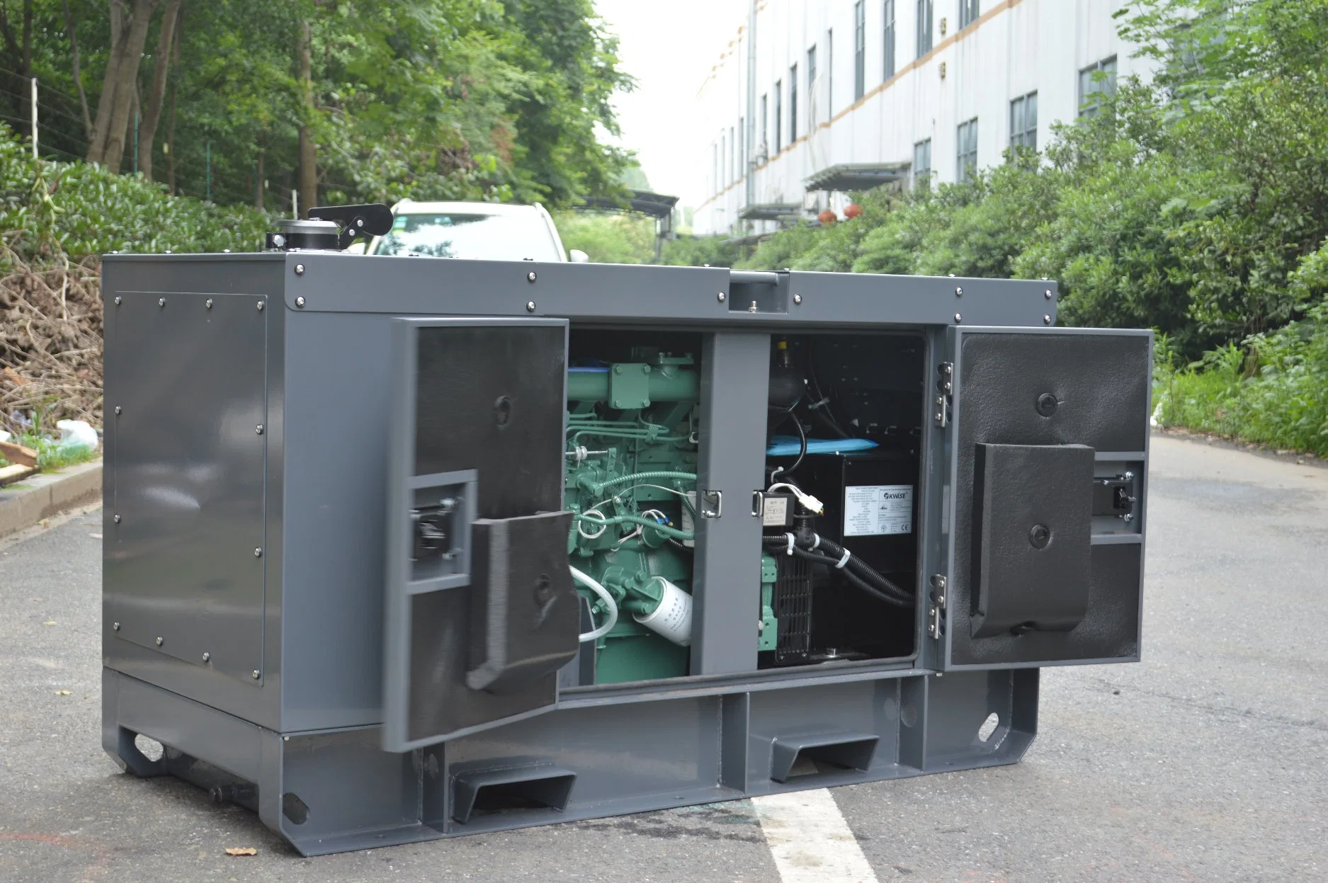 20 kVA 30 kVA 40 kVA 50 kVA 80 kVA 150 kVA 200 kVA 500 kVA 1000 kVA Denyo Silent Diesel Power Generator Mall / Location / Maison de ferme Générateurs de vente à chaud en Afrique