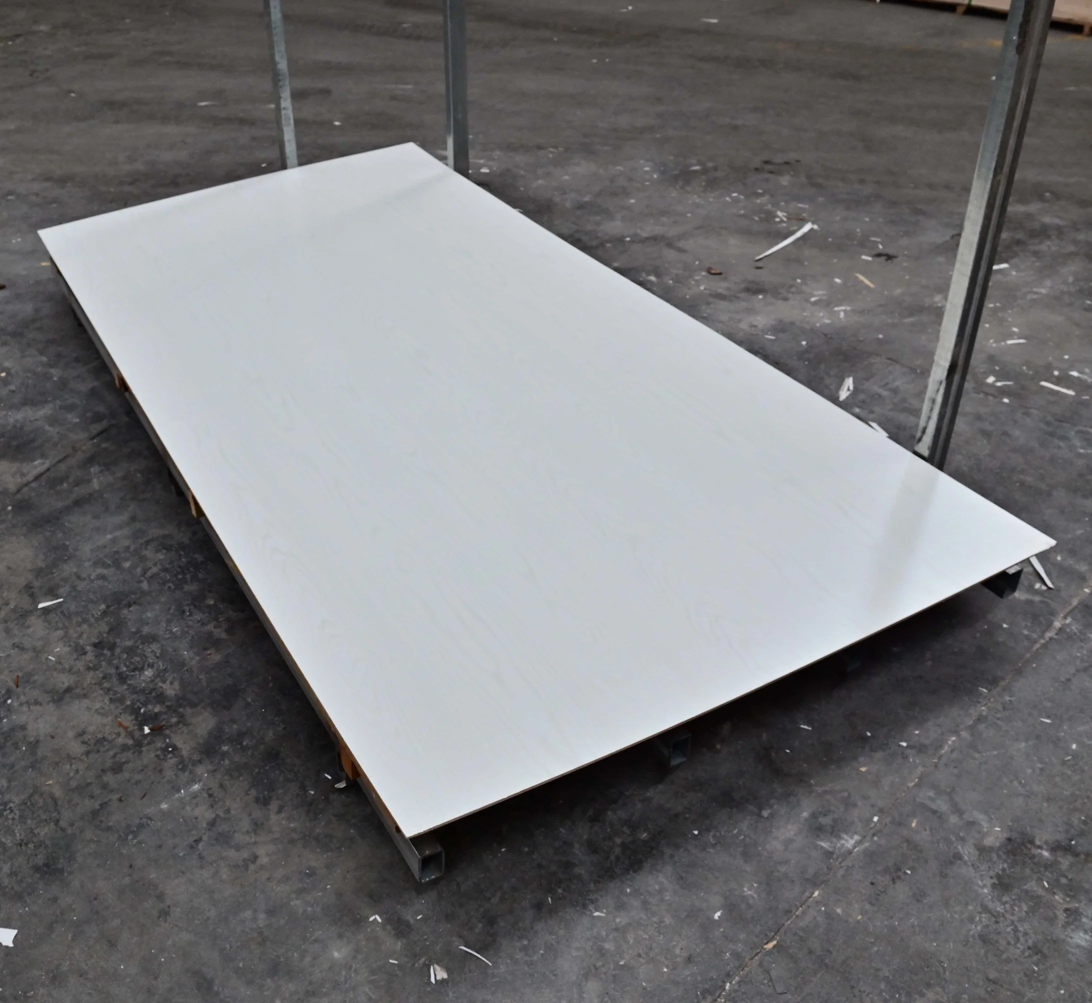 Factory Hot Sale 1220X2440mm 18mm Melamine Plywood/White Melamine Plywood Sheet