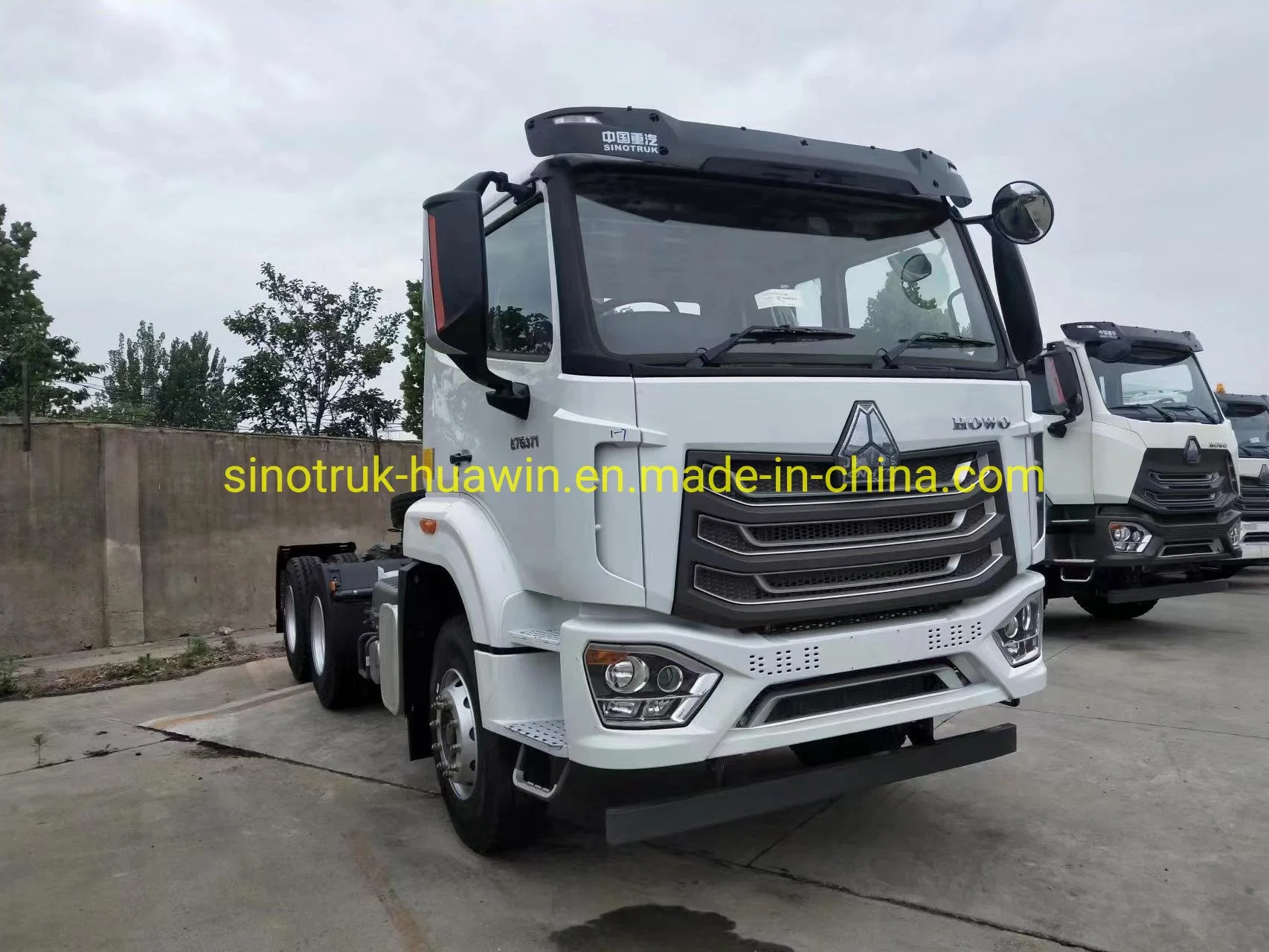 Sinotruk E7 New Face Cabin Heavy Duty 6X4 400HP 430HP Tractor for Ghana