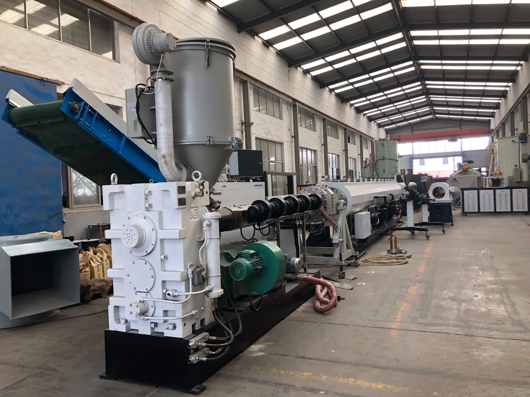 Hot Sell High Output PE Pipe Extrusion Line From China Manufacturer