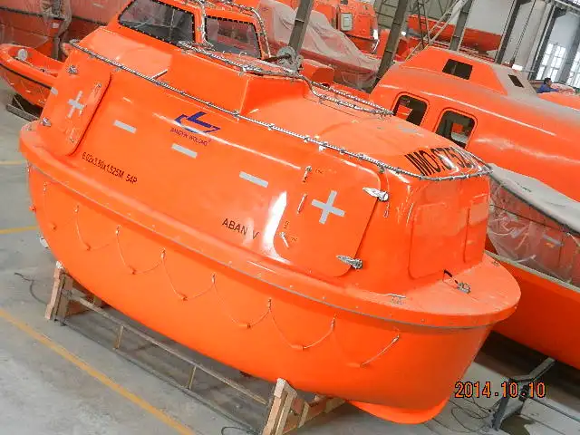 6.0 Customized Round Totally Enclosed Lifeboat