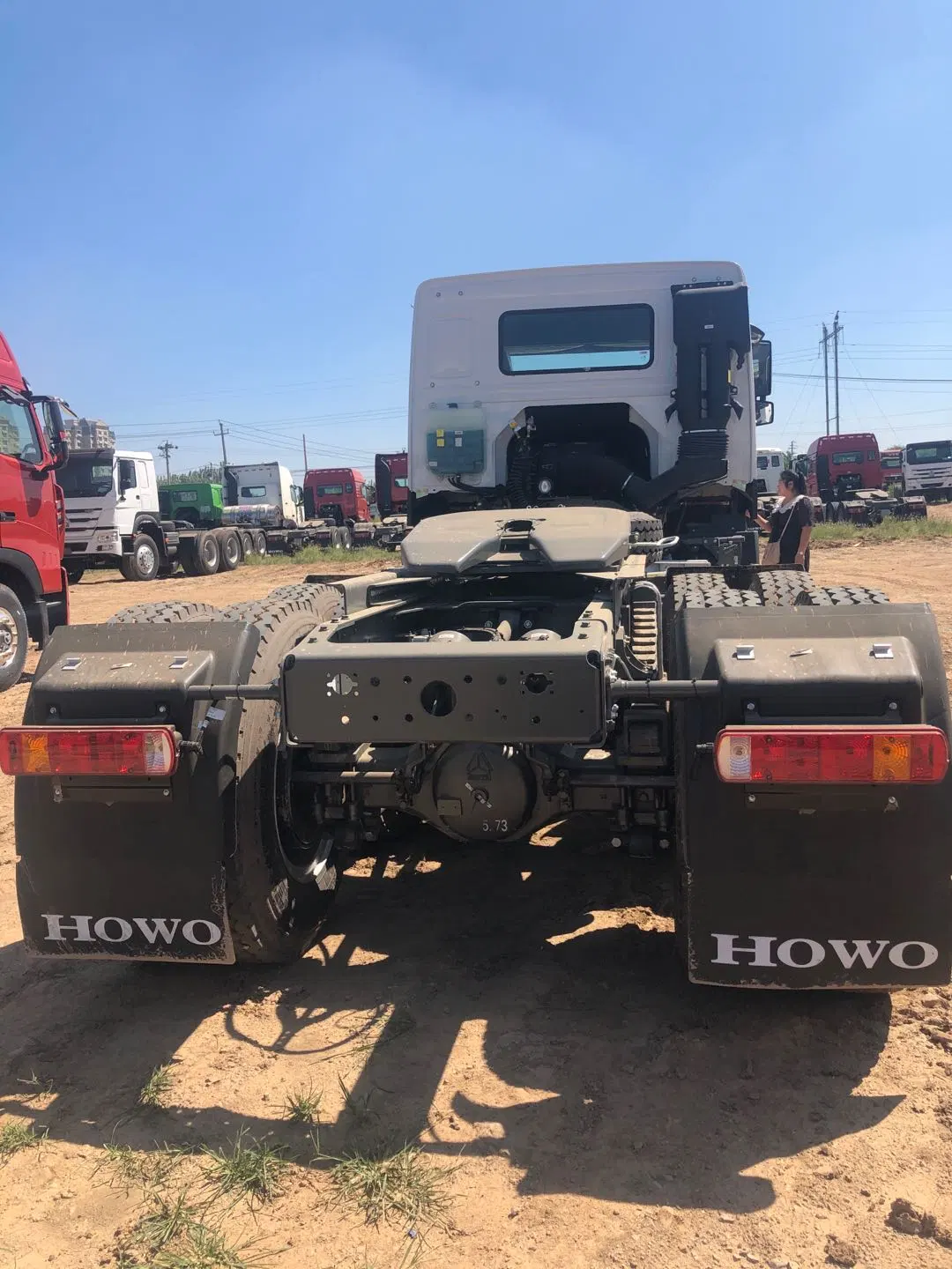 Mejor venta 6X4 remolque cabeza barato neumático interior camión de tubeused 375hp tractor camión de remolque usado