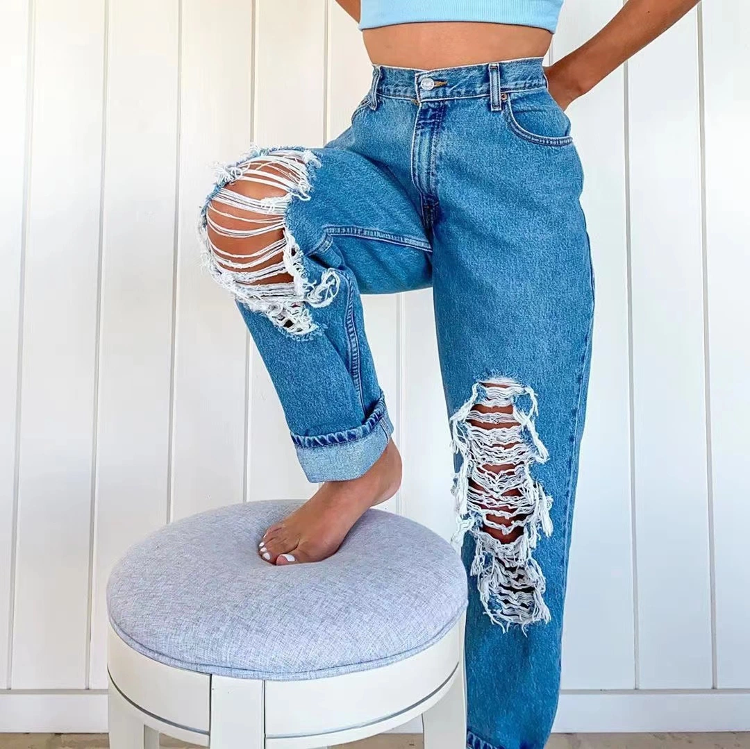 Calças jeans slim de tamanho grande para mulheres da moda.