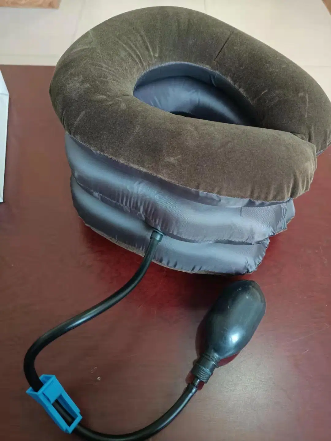 2021 Hot Selling Inflatable Adjustable Comfortable Cervical Traction Device Make The Body Feel Comfortable