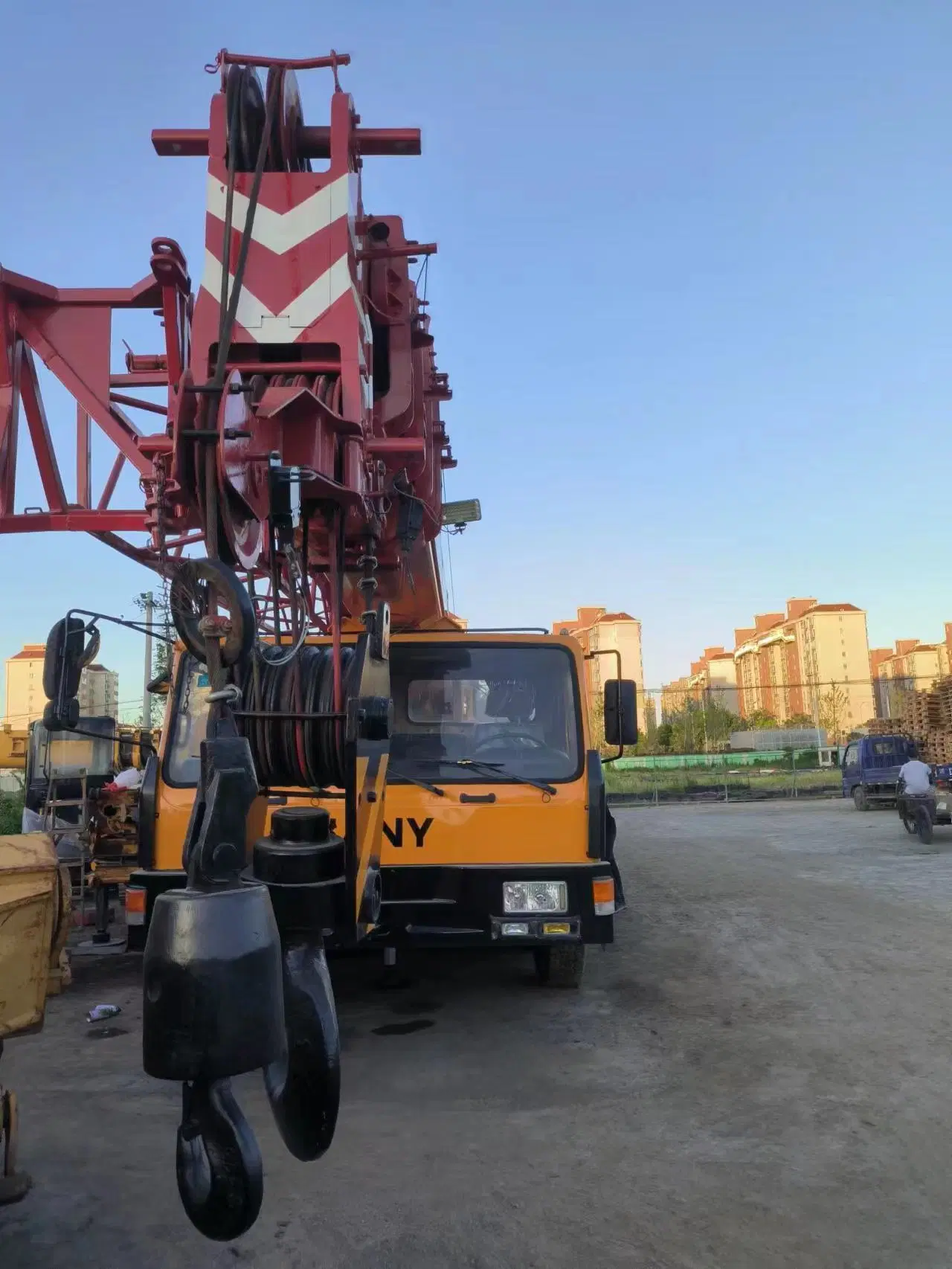 Secondhand Truck Crane Qy50z Used 50t Derrick Chinese Brand Heavy Construction Machinery