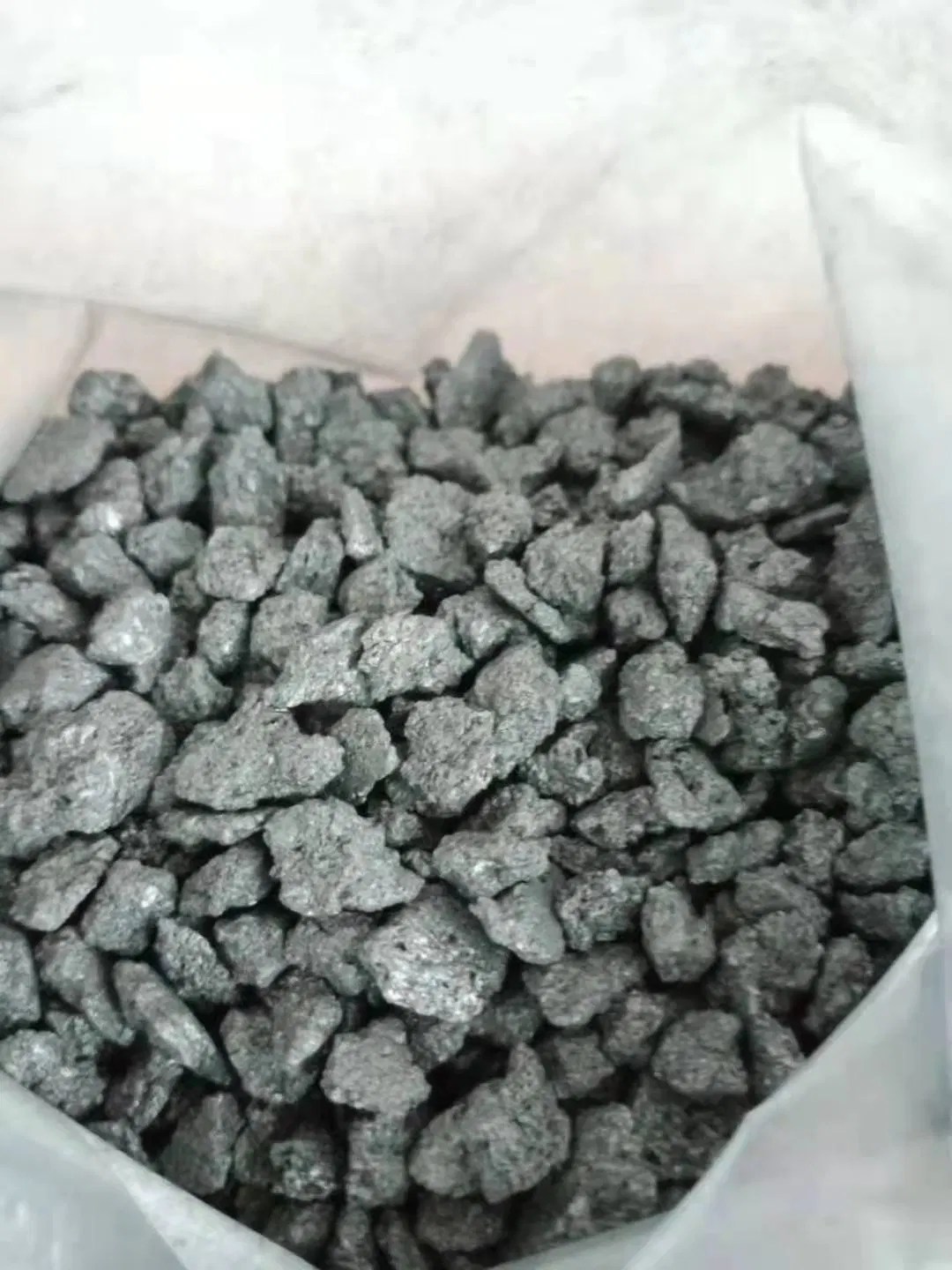 Hot Products Calcined Petroleum Coke Pet Coke /CPC 3-5mm Calcined Petroleum Coke