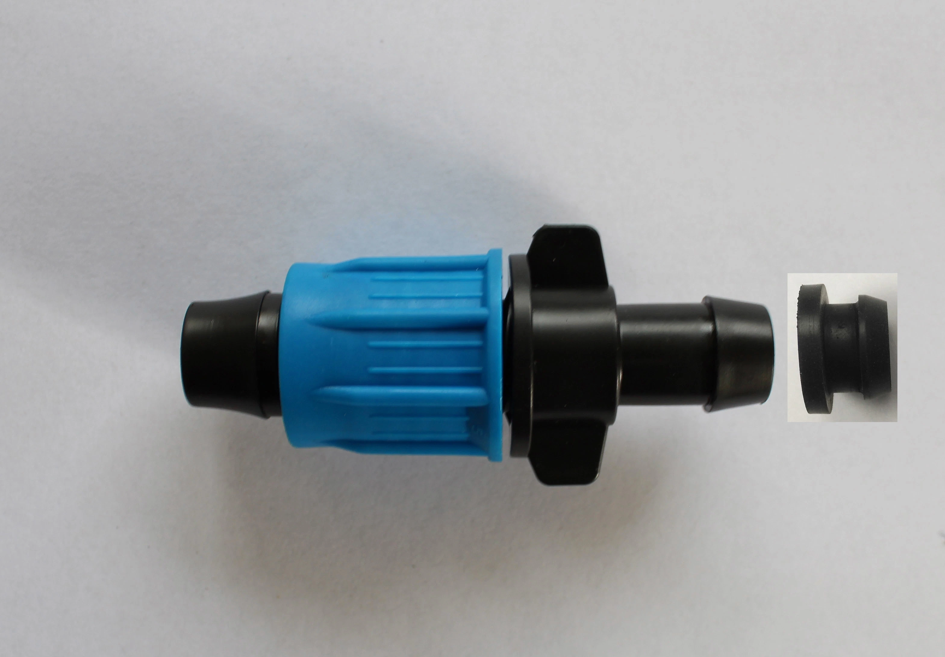 Plastic 100 PE Barb Valve for Agricultural Irrigation Pipe