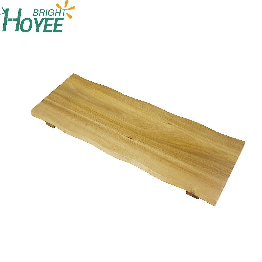 Nueva tabla de cortar la madera de acacia rectangular con bordes irregulares de cocina