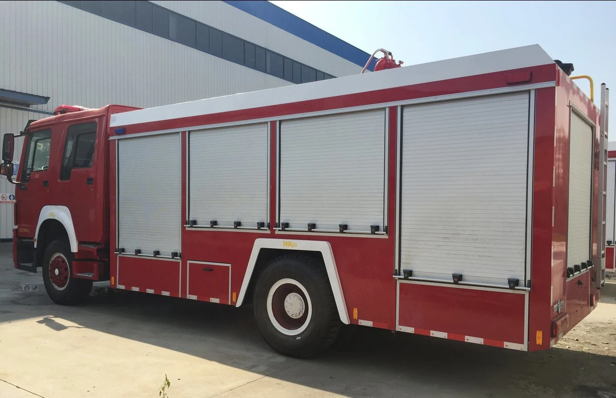 HOWO 280/320 HP Rescue Water Foam Fire Engine 4X2 Fire Fighting Truck