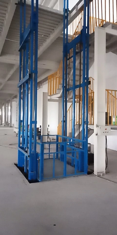 Hydraulic Guide Rail Cargo Lift--Used Cargo Lifting