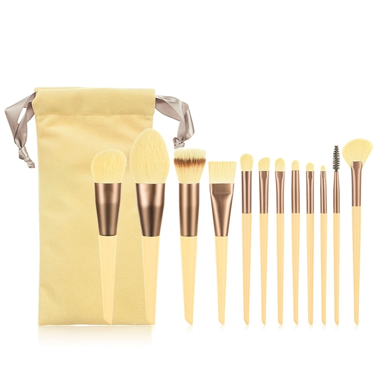 Professional 12PCS Cheese Yellow Wood Handle Eyeshadow Brush Foundation Makeup Brush Set with Gift Bag