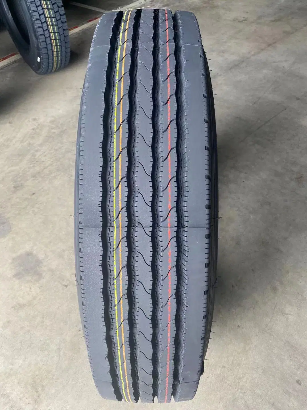 (recommend-VO-US) Vietnam Commercial Truck Tires 285/75r24.5 with DOT for Us