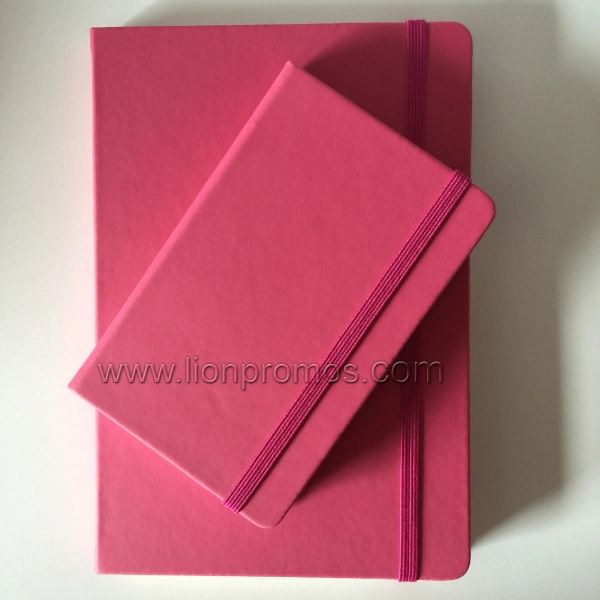 Una cubierta de cuero de PU5 cuaderno Moleskine con banda elástica