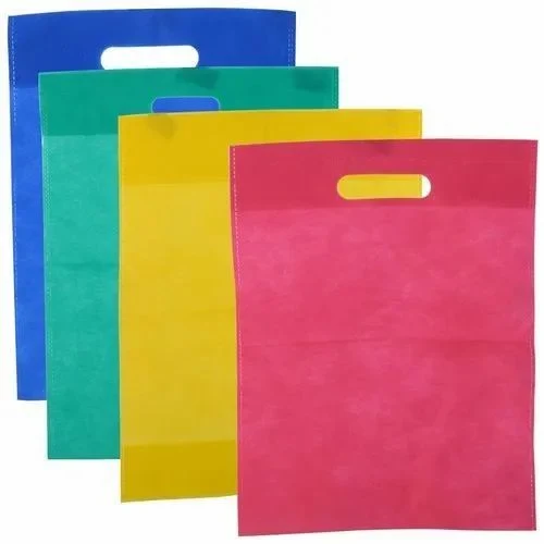 Vollautomatische Vliesstofftasche, die Maschine für nicht gewobene flache Tasche, Weste Tasche, Seil Tragetasche, laminierte Non Woven Tasche T-Shirt Tasche D Cut Tasche Preis