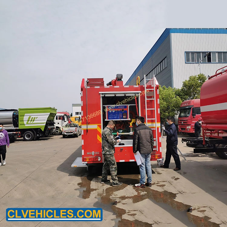 Roues HOWO 12 20cbm réservoir d'eau et le réservoir de mousse de camion de lutte contre les incendies