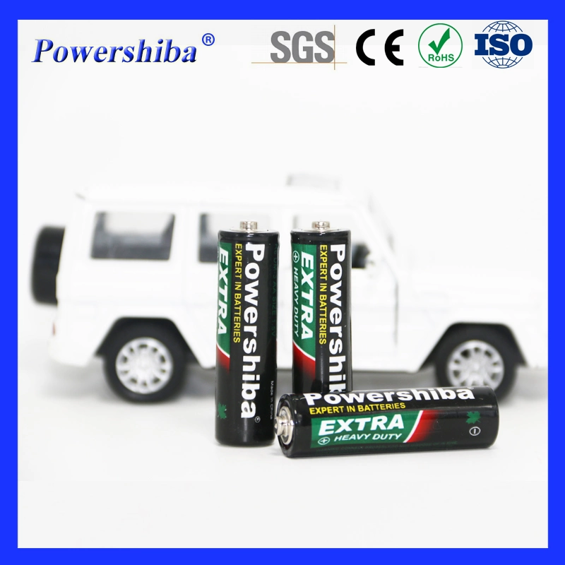 1.5V Primary Dry Battery AAA R03 in Blister Card Package