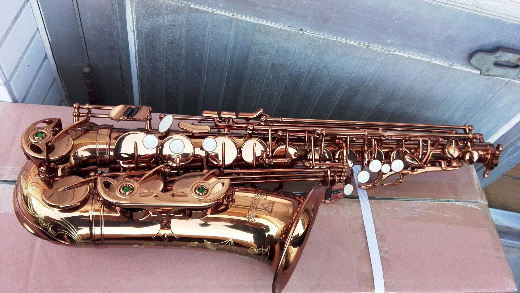 Good Alto Saxophone Chocolate Coffee Color Finish