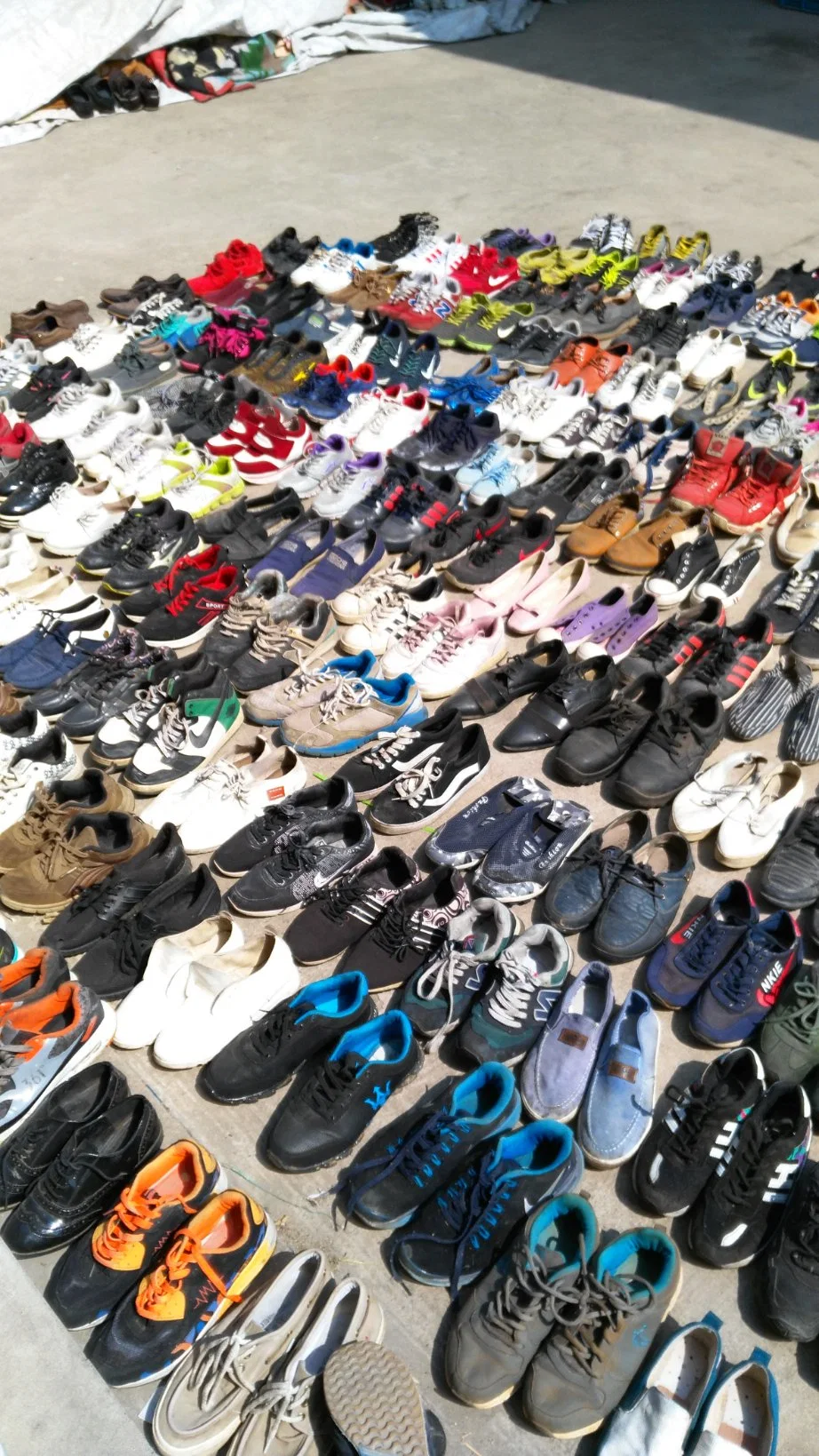 Used Shoes in Grade AAA, Premium Used Shoes/Second Hand Shoes for Africa Market Ghana, Cameroon, Kenya, Congo, Uganda, Liberia, Guinea Used Shoes Market