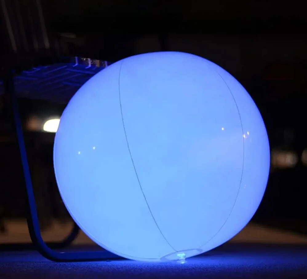 Bola de playa LED inflable de colores gigantes