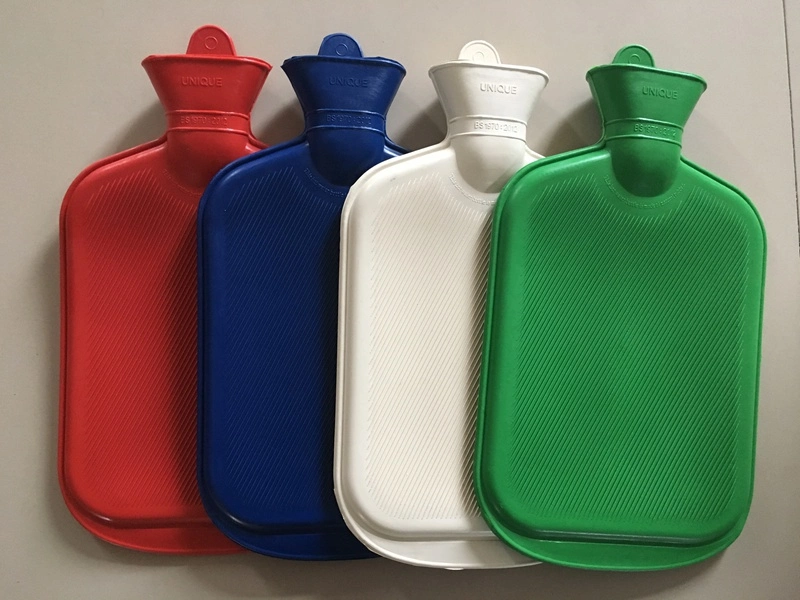 Bouillotte en caoutchouc de 2 litres à quatre couleurs