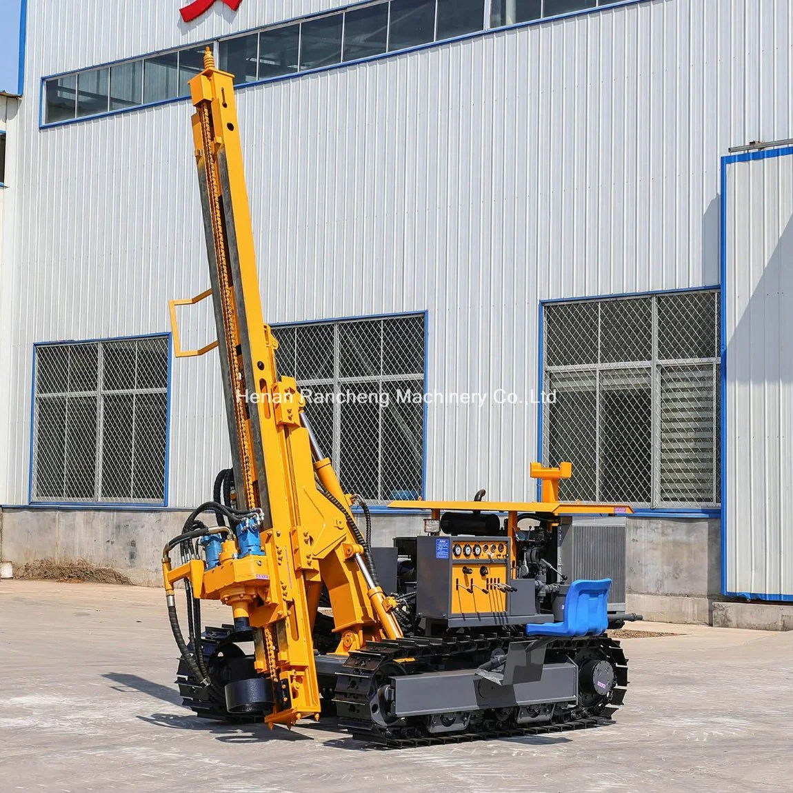 China Supply Hydraulic Solar Plant Pile Ramming Rig Hammer Pile Driver