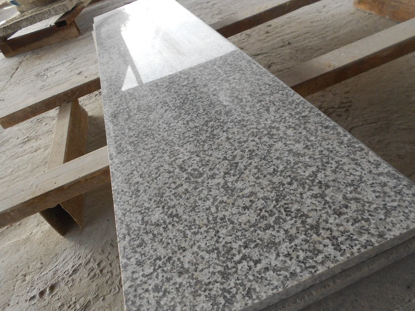 Customized/Stone Bathroom Countertop Cheap Gray Granite/Tile Prefab Building Material