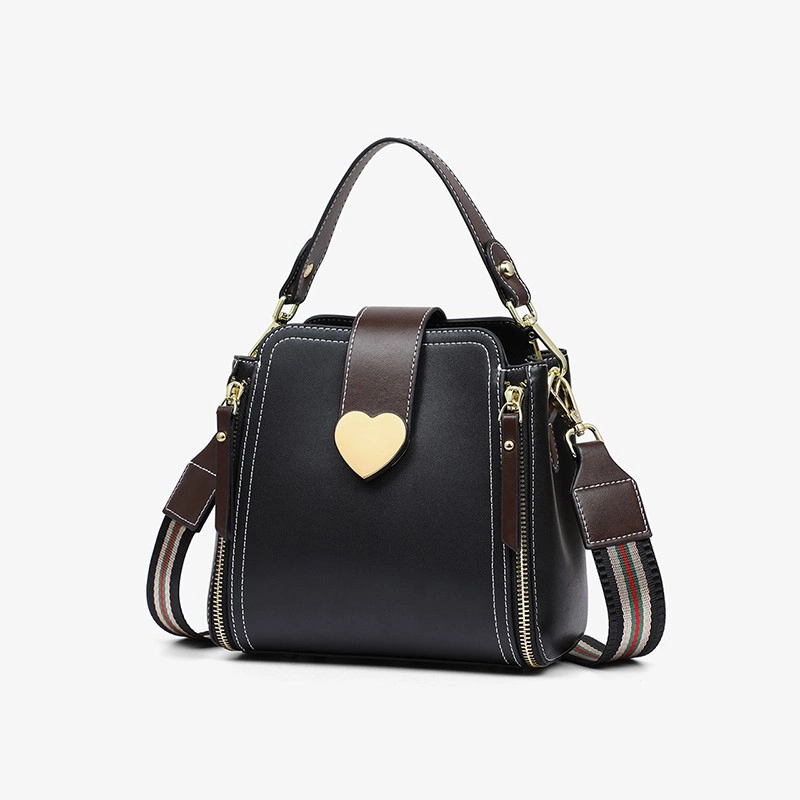 Professional Chinese Supplier Special Offer Female Crossbody Bag with Heart Buckle