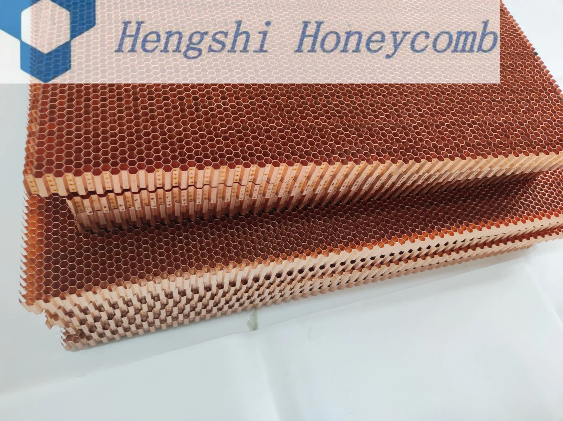 قلب EMI Honeycomb النحاسي مخصص لفتحة التهوية