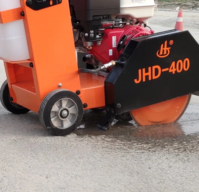 Manual Push Jhd-400 Concrete Cutter with Four Wheels