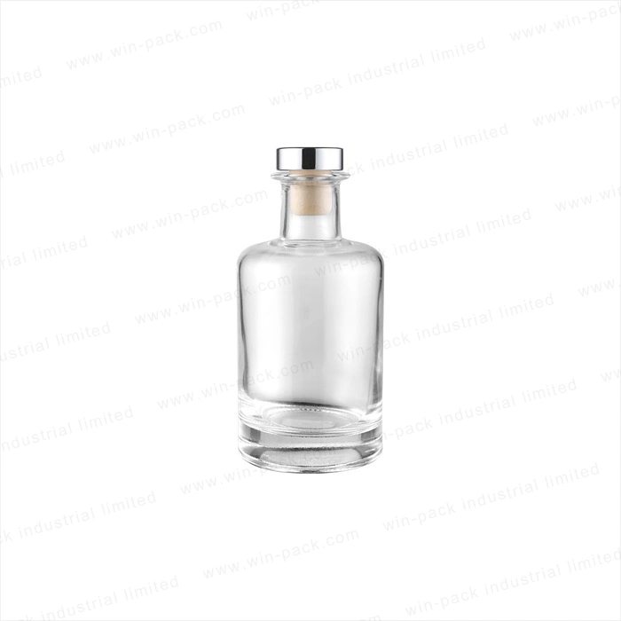 Special Shape Glass Lotion Bottle Wholesale/Supplier with Bakelite Stopper Shiny Sliver Cap Mould Glass Bottle Serum Bottle Packaging Glass Cosmetic Bottle