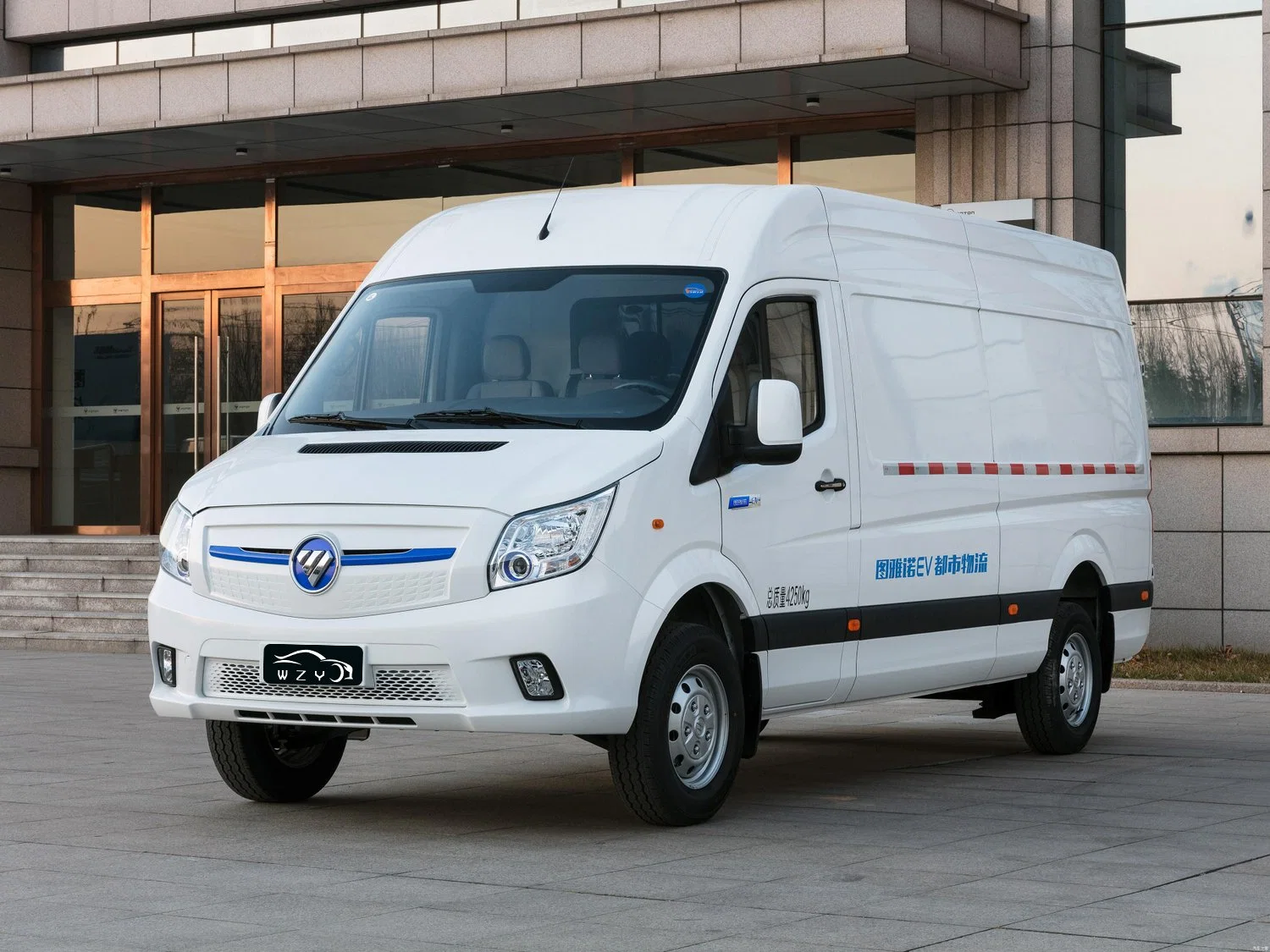 EV Auto Foton Auto Toano Cargo Van Edition 350V Left Hand Drive High Speed Delivery Van