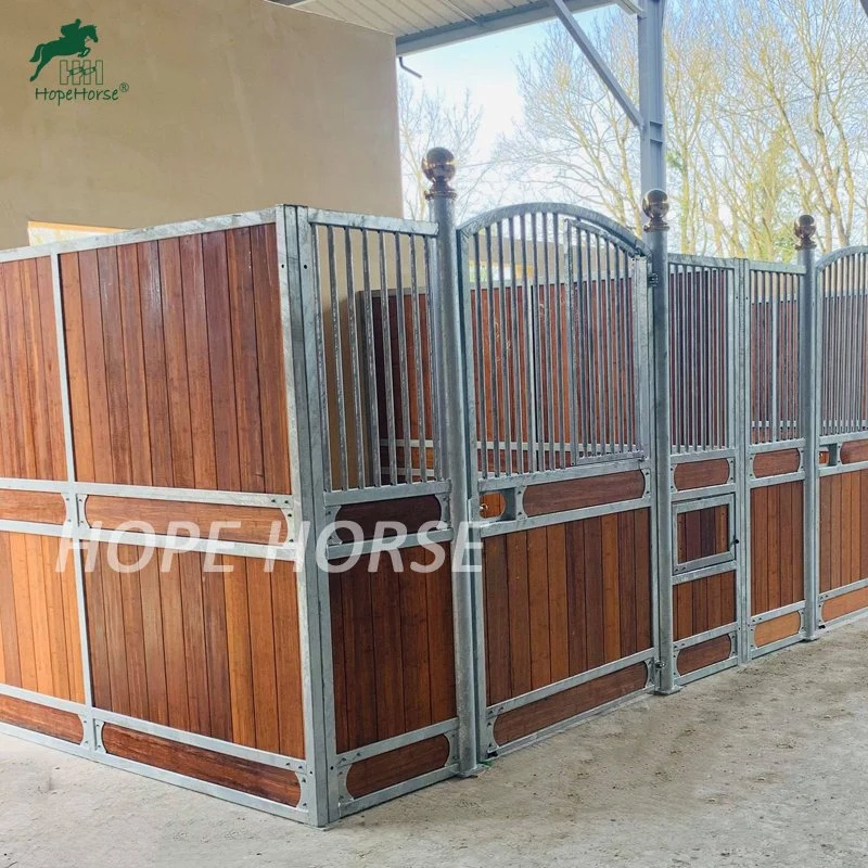 Galvanized or Powder Coated Permanent Indoor and Outdoor Horse Stall Equipment