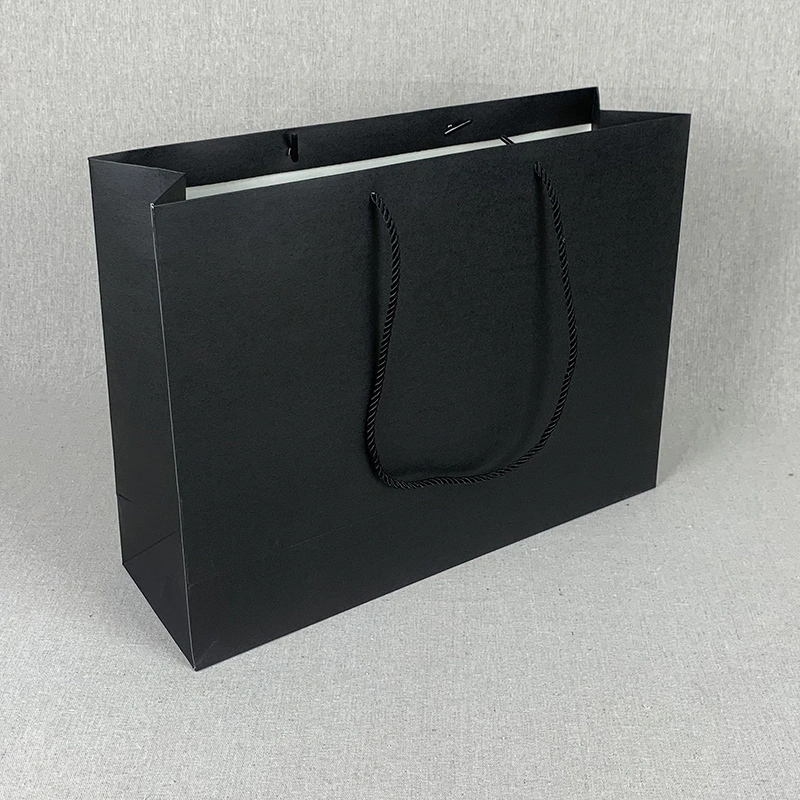 Custom Wholesale/Supplier Rope Handle Black Paper Bag