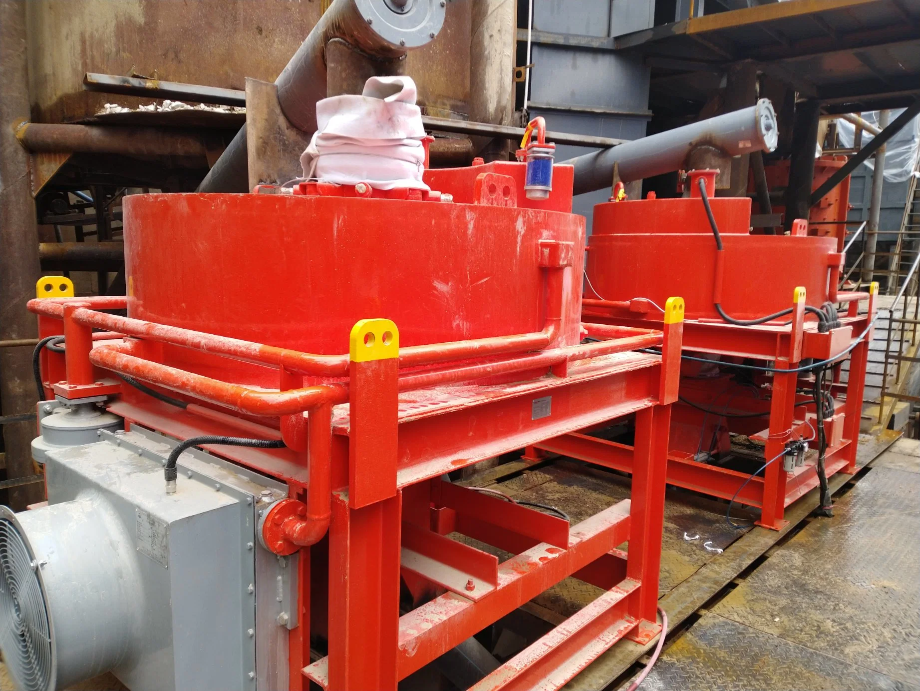 Vibrating High Gradient High Intensity Magnetic Separator for Feldspar Powder Iron Removal