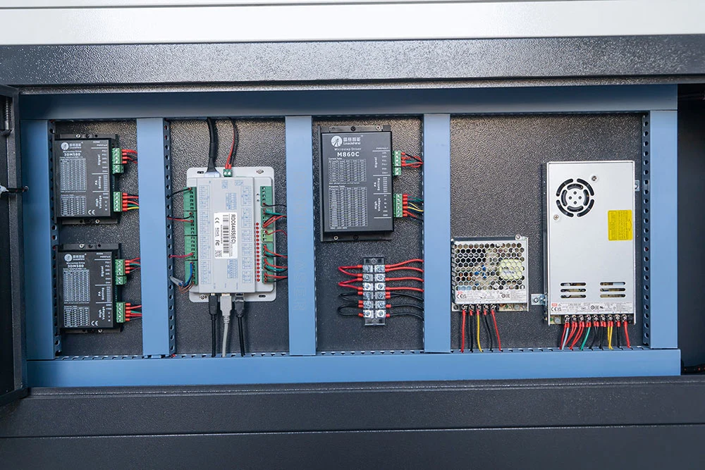 Alimentação de fábrica máquina de gravação a laser de CO2 Madeira contraplacada de MDF máquina de corte a laser com Sistema de up-down