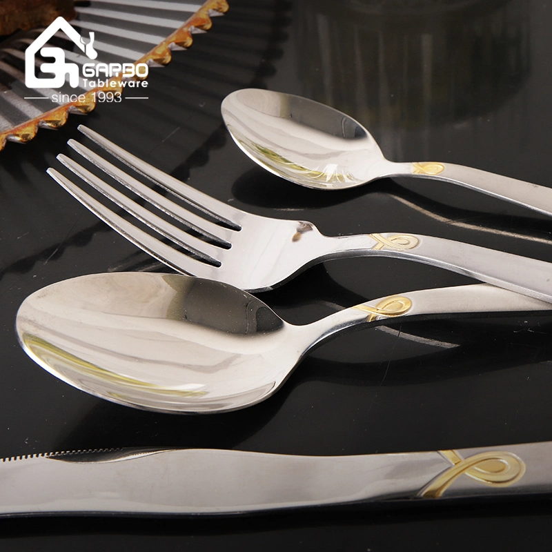 Egypt Hot Sale High-End Wholesale/Supplier 86PCS Mirror Polish Stainless Steel Cutlery Flatware Set with Golden-Plating Heart Design Wooden Box for Wedding Home Use