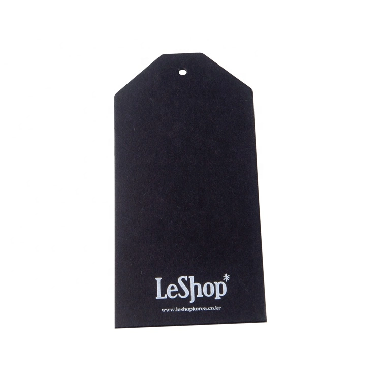 Custom carton noir Die Cut vêtements pendent les tags avec vêtement blanc pour sérigraphie