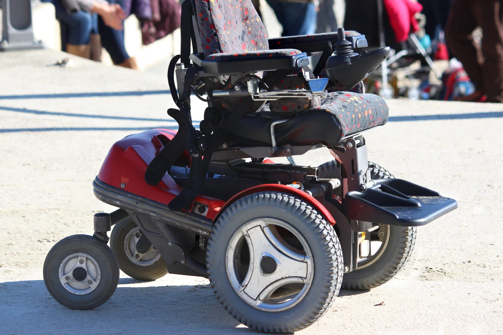 الطي الخفيف Mobility Scotter أداة مساعدة المشي بالفولاذ وضع كرسي متحرك مزود بـ سعر المصنع