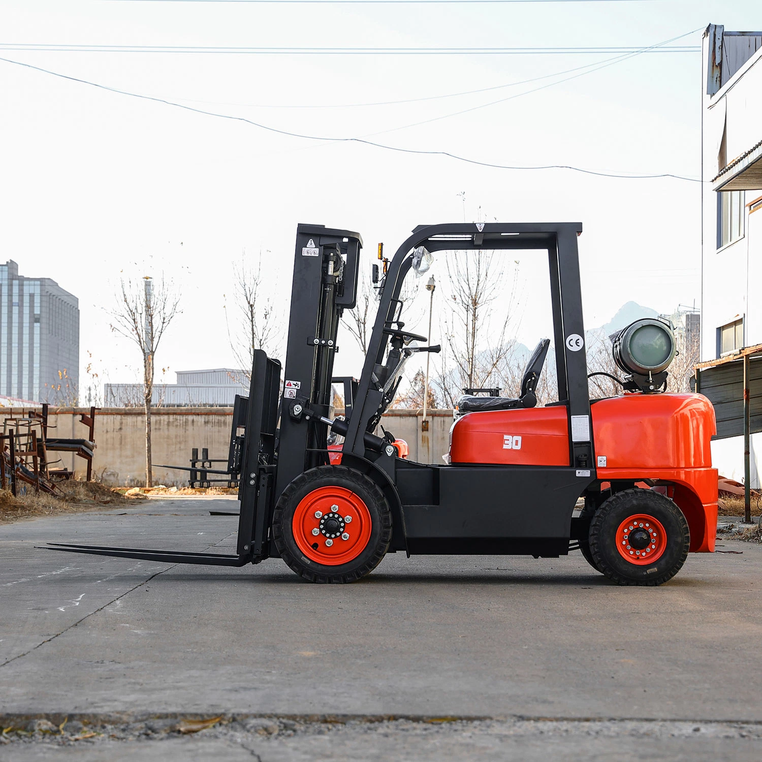 3 toneladas de combustible de motor importado Forklift/LPG Forklift en venta