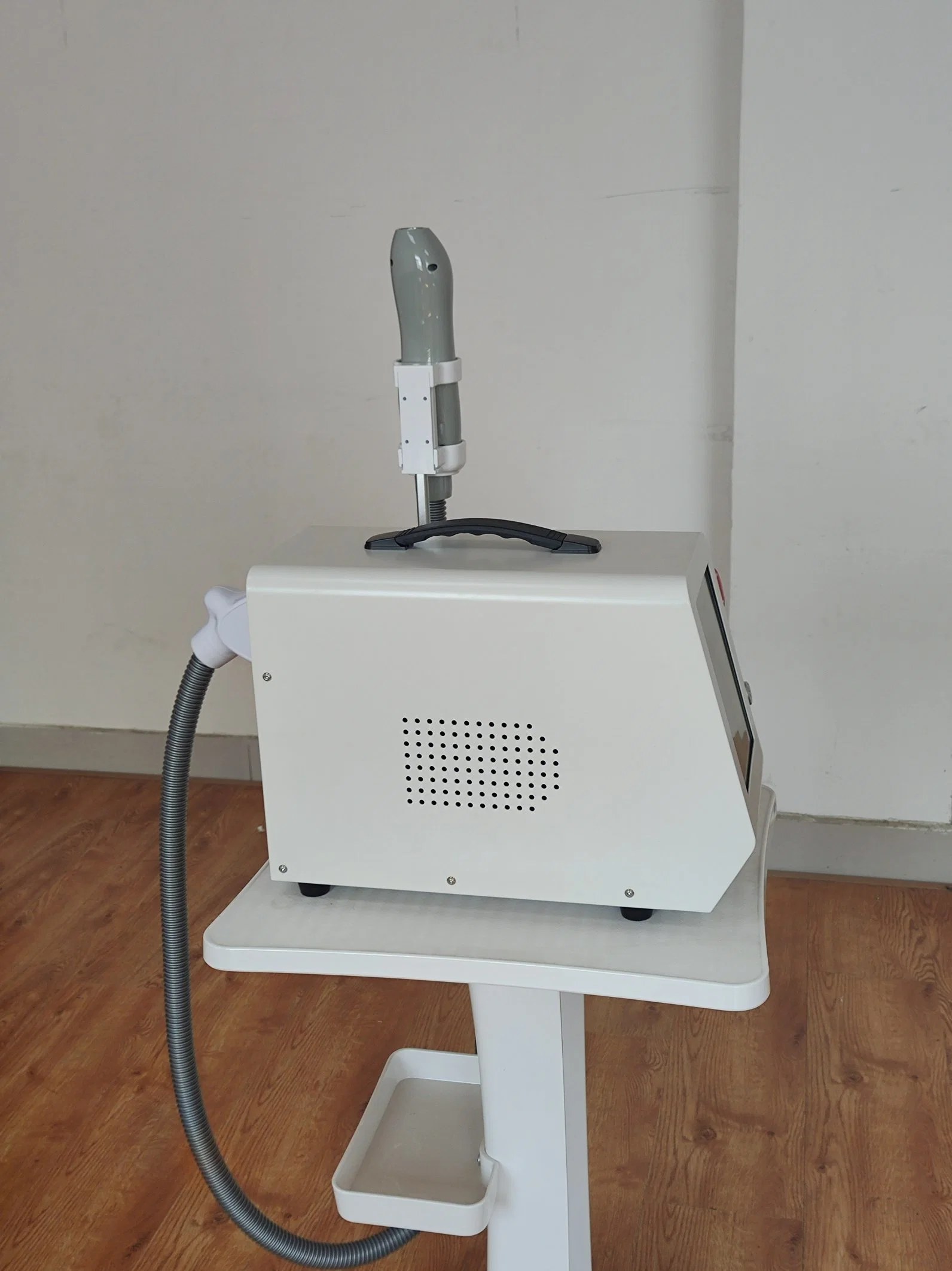 Professional Beauty ISO CE Factory Price Hotest Selling ND YAG Laser Machine