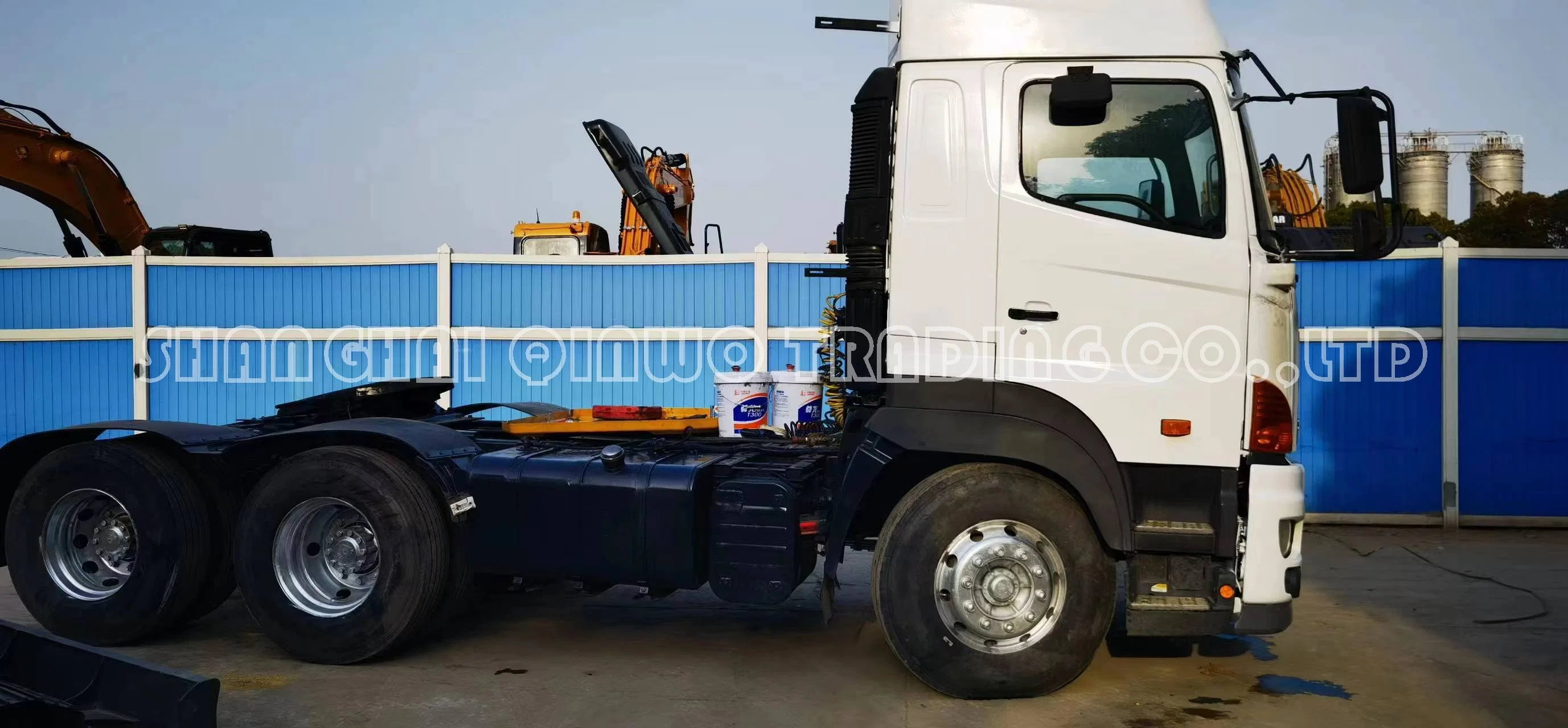 Second Hand Hino 700 Heavy Tractor Truck Head Used Trailer Truck Sale in China