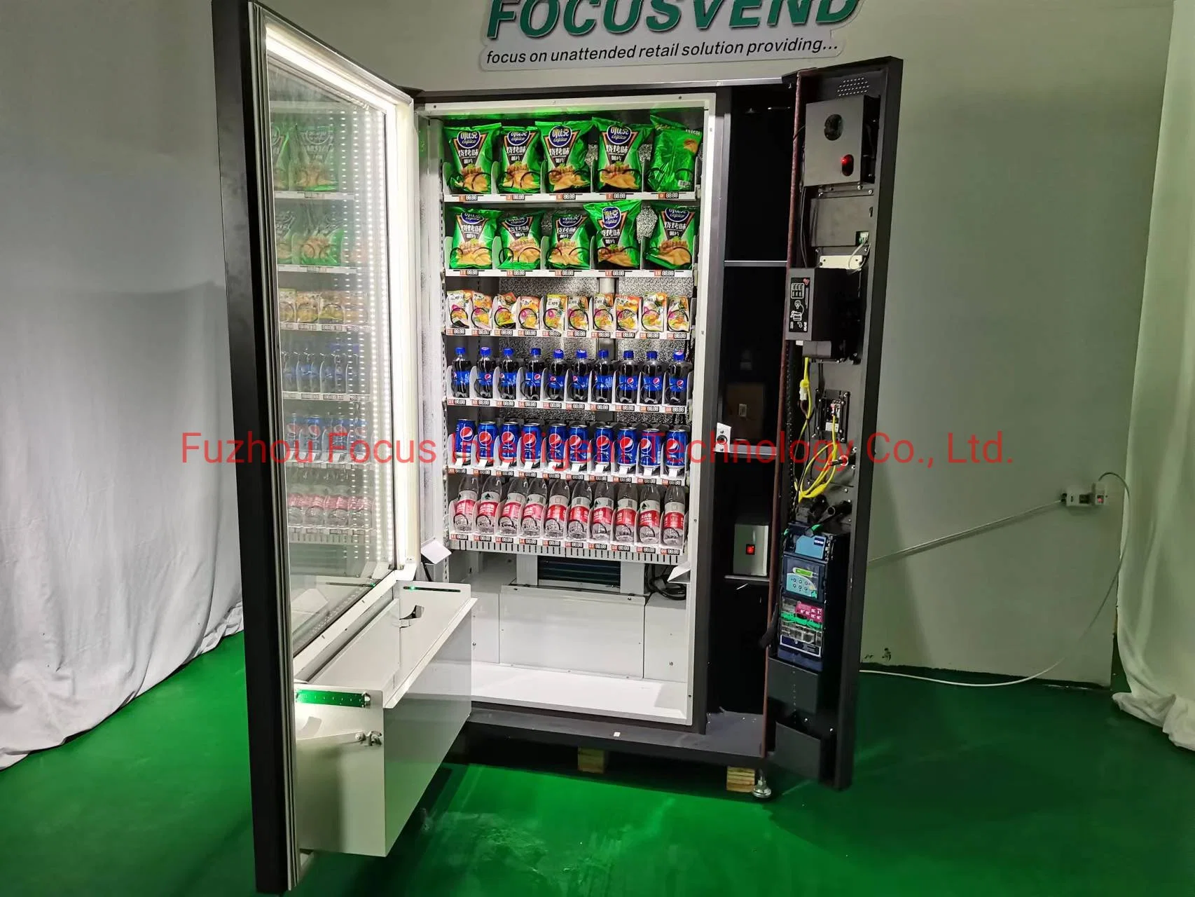 Focusvend Popular FC7709 Model Tennis Ball Vending Machine