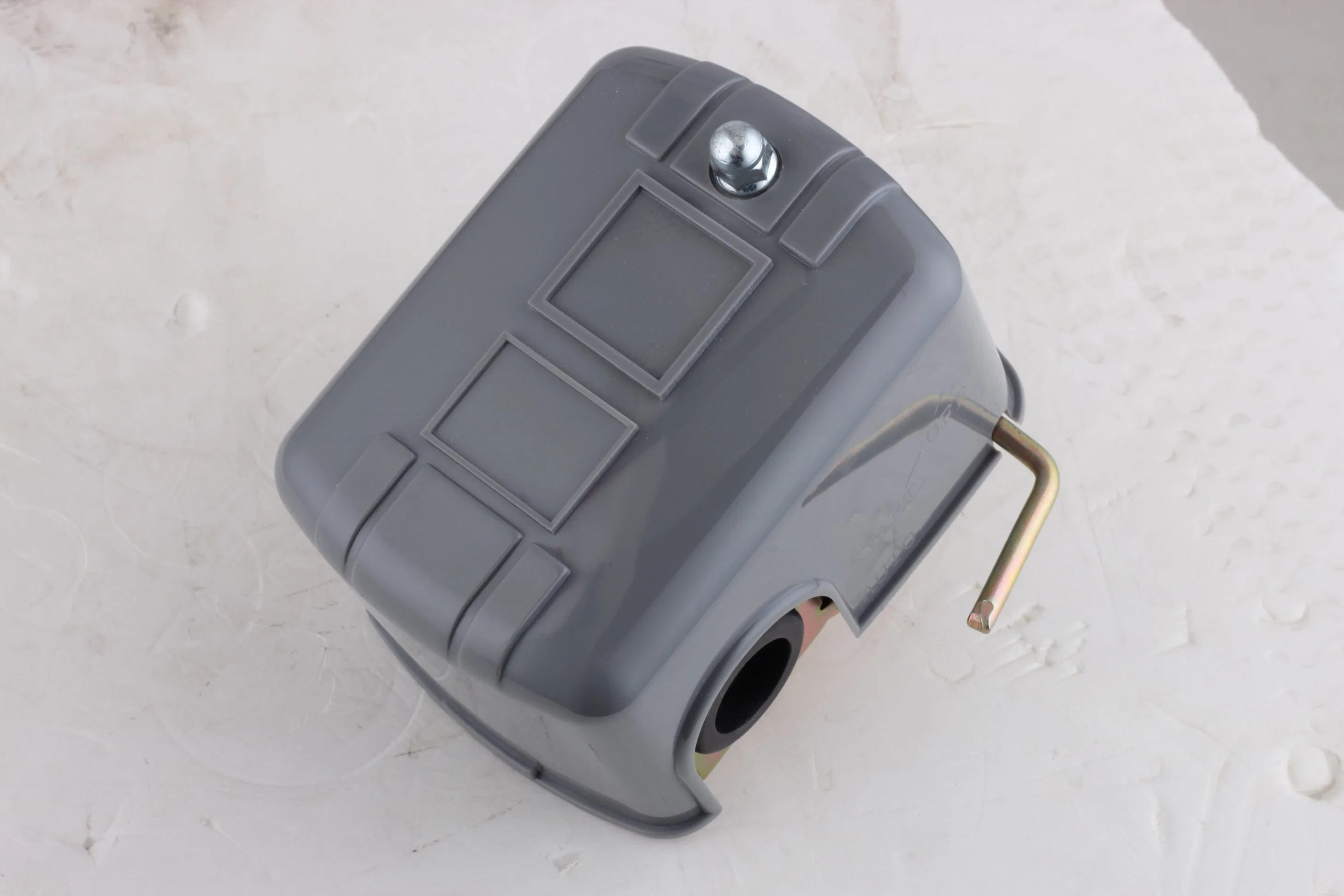 Factory Auto Stop &Start Pressure Switch Water Pump Parts Cover as Customer Design