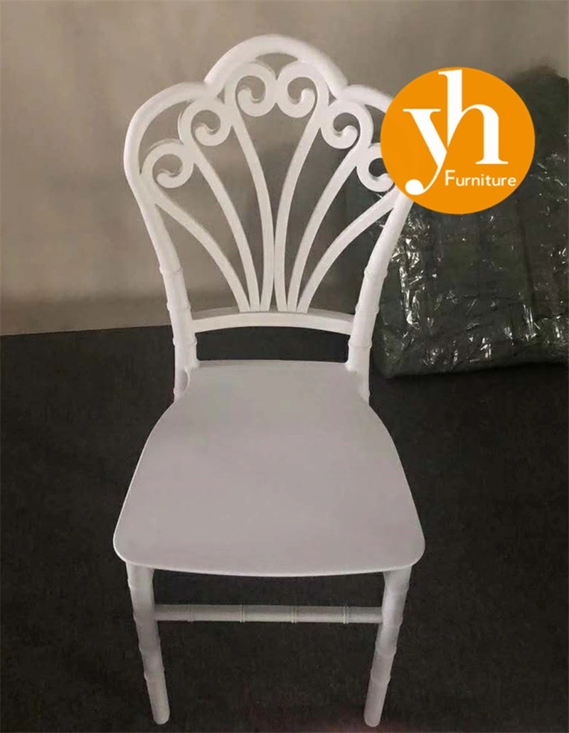 Chaise Phoenix moderne en plastique en résine PC utilisée pour les événements, les mariages, les banquets, les locations de fêtes, les églises. Chaise blanche.