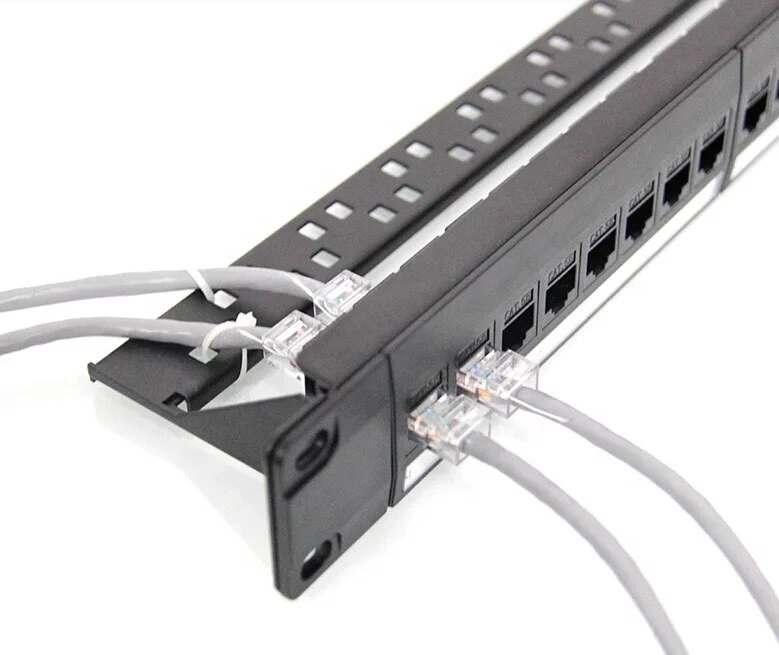 24-Port-UTP Kat. 5e/Kat. 6 Patchpanel Schwarz