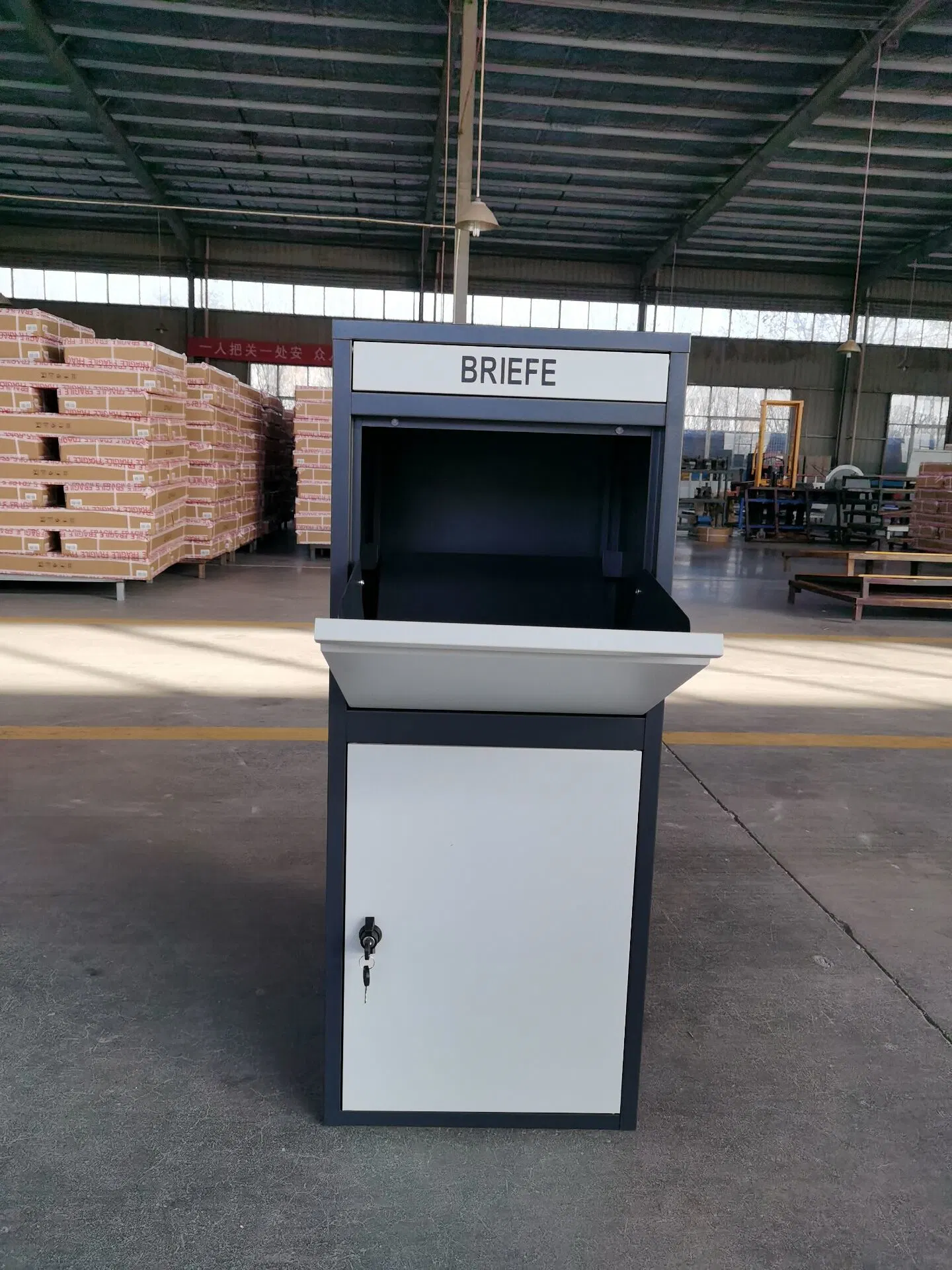 Caja de entrega de paquete de dos puertas de metal de diseño moderno