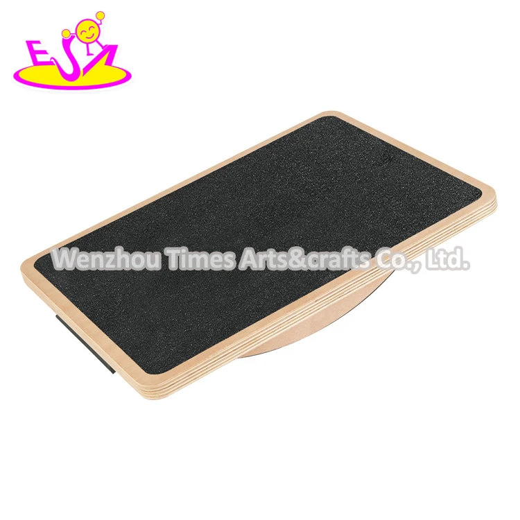 Wholesale/Supplier Cheap Wooden Rocker Balance Board with PE Roller W01f076