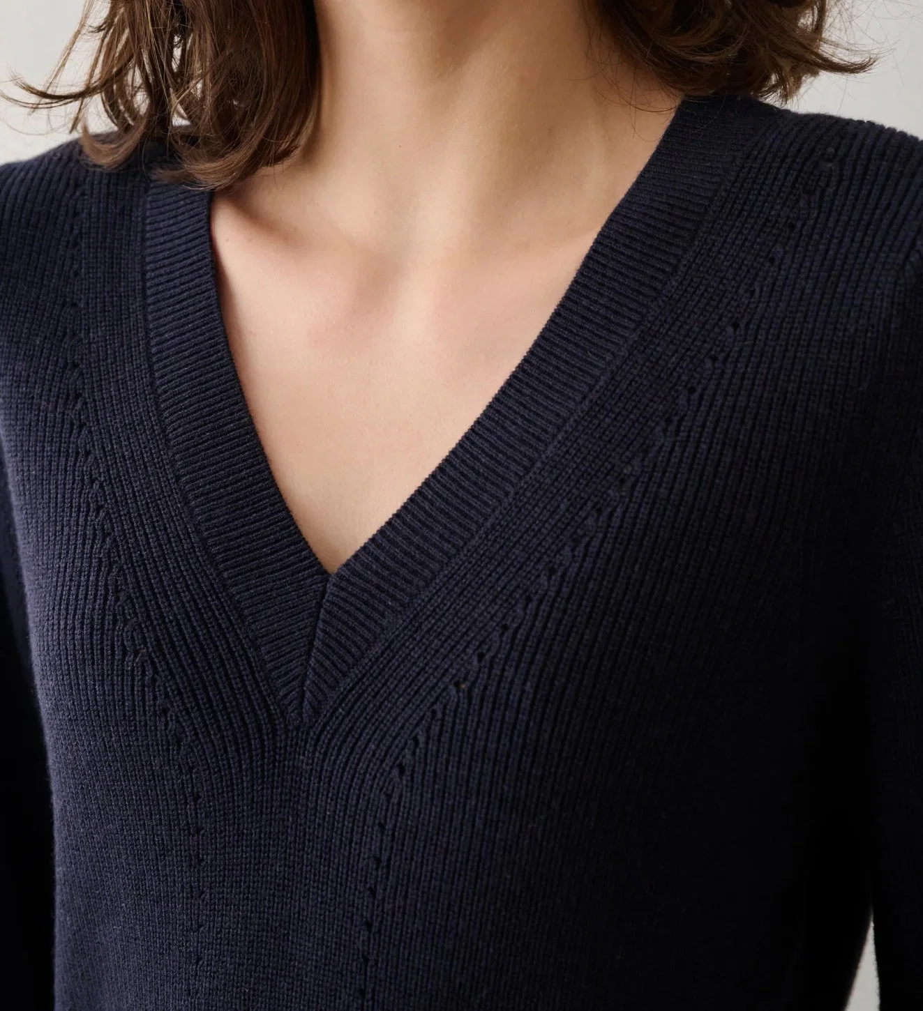 Cotton & Silk Blouson Sleeve V Neck Ladies Fashion Pullover Sweater Apparel