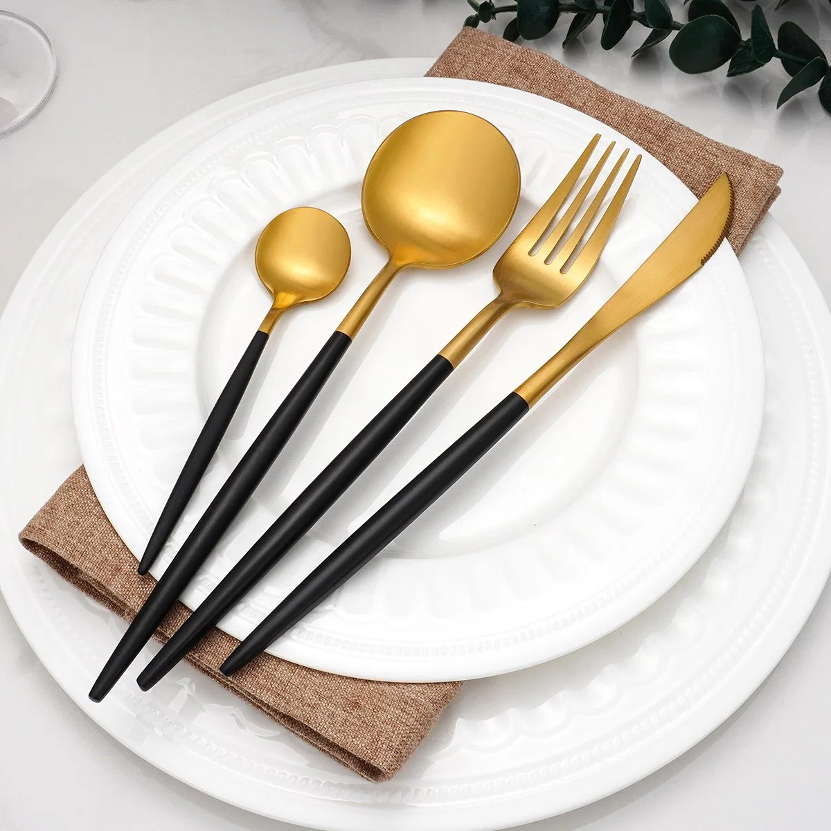 Manufacturer Coffee Tea Dessert 4 Pieces Sliverware Spoon Fork Knife Stainless Steel 304 Matt Gold Cutlery Set